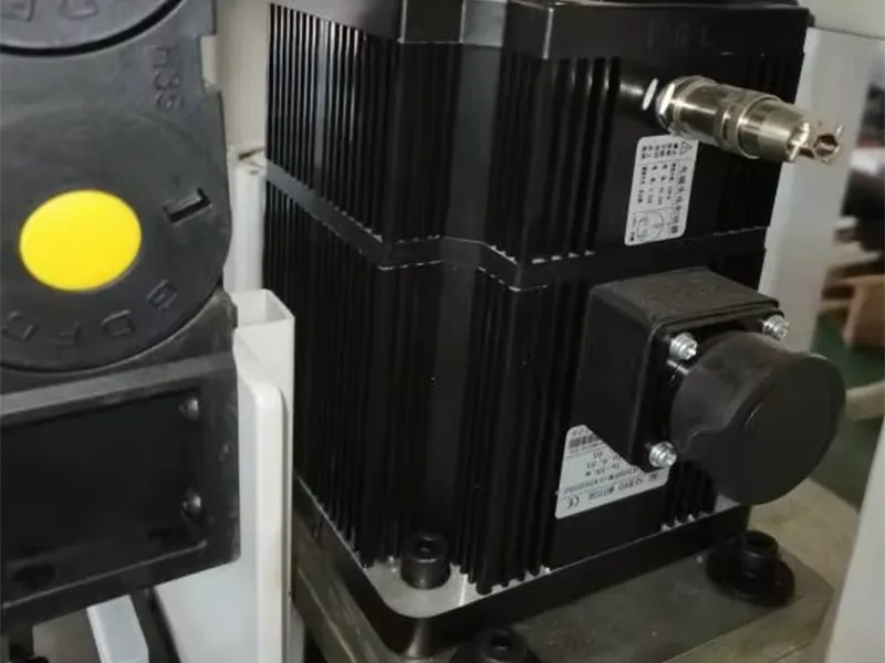 HYG 6 Sides Cnc Drilling Machine HD-612 Servo motor