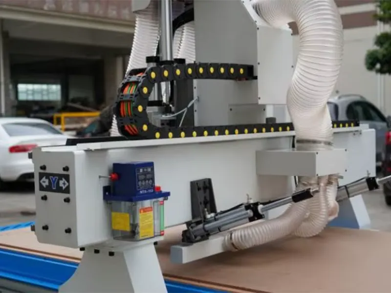 HYG CNC Router Machine HC-112 Drag chain