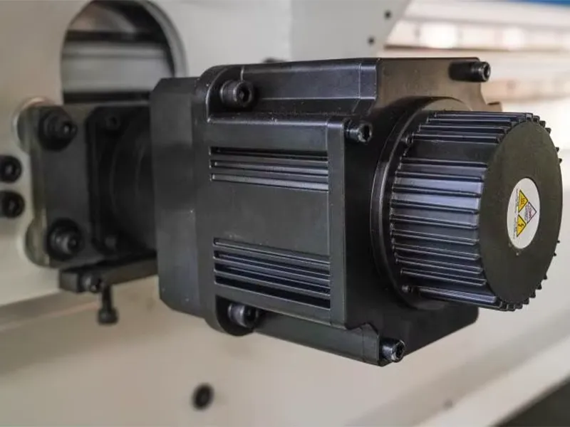 HYG CNC Router Machine HC-112 Servo Motors and Drivers